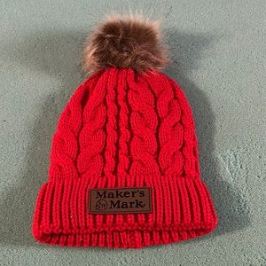 Makers mark red winter hat !